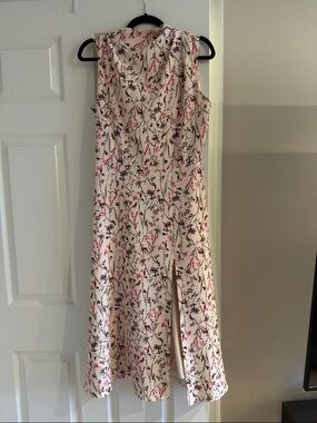 Alexia Admor Cream Floral Sleeveless Dress with Pink & Black Print